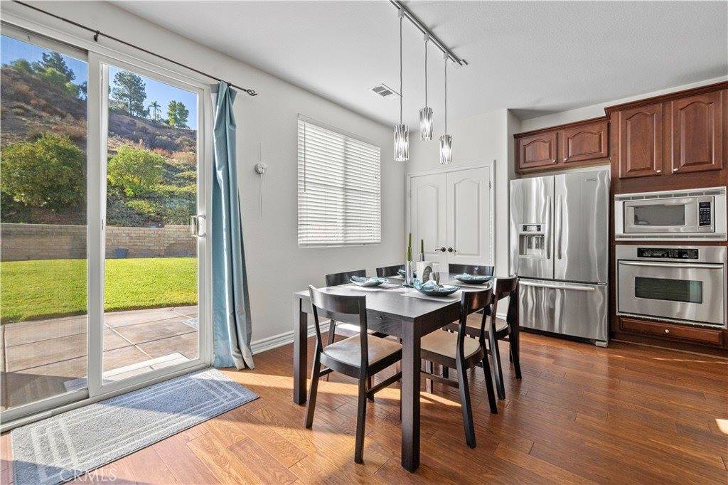 28112 Brett Court, Saugus, CA 91350