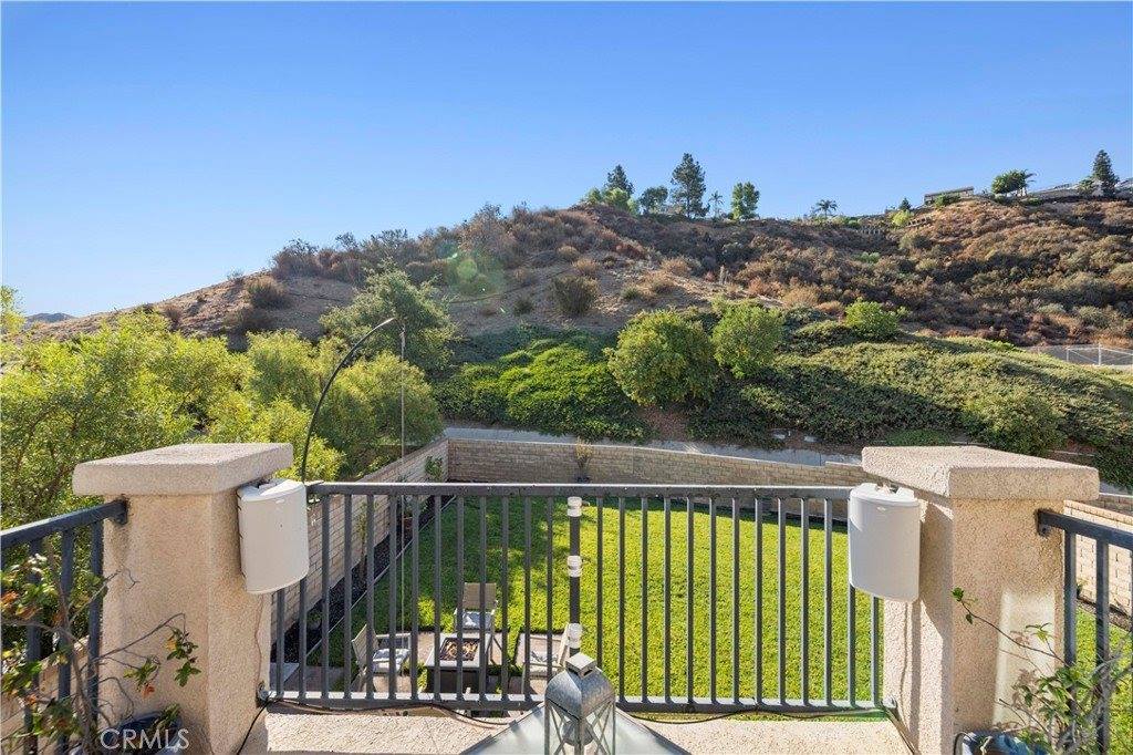 28112 Brett Court, Saugus, CA 91350