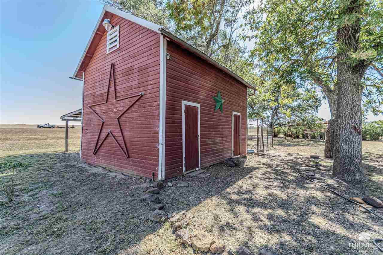 2958 Frances Street, Talmage, KS 67482