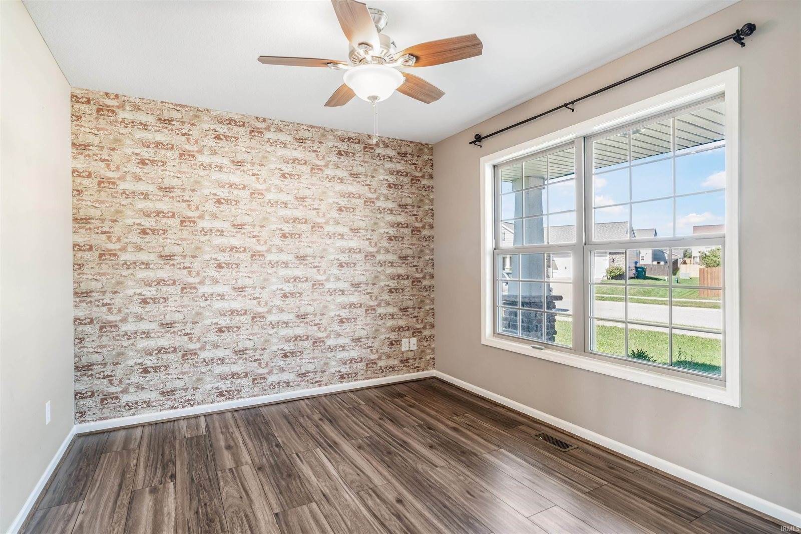 14949 Whitaker Drive, Fort Wayne, IN 46818