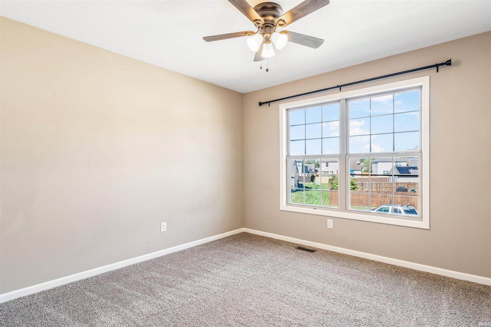 14949 Whitaker Drive, Fort Wayne, IN 46818