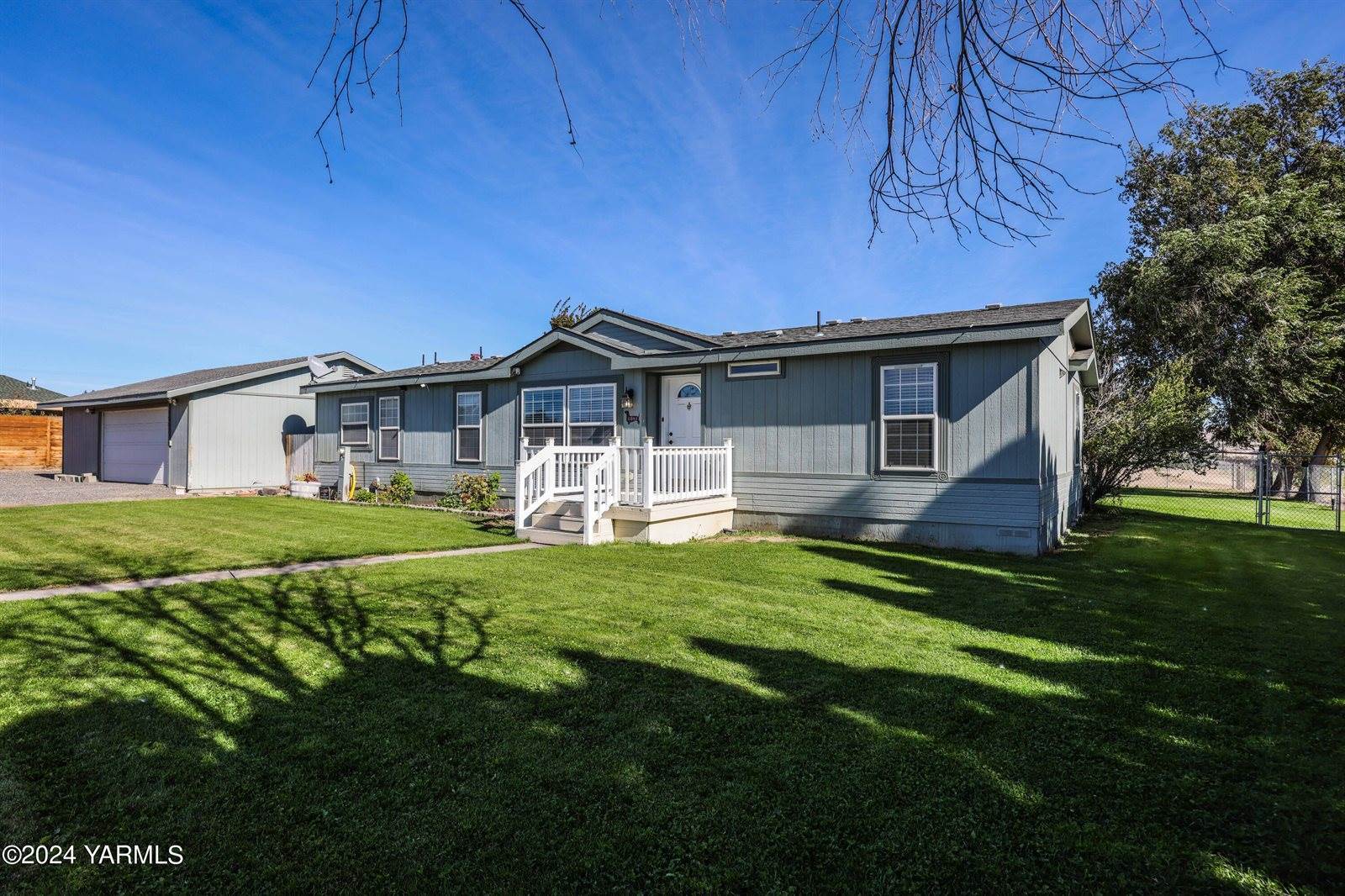 1281 lancaster, Selah, WA 98942