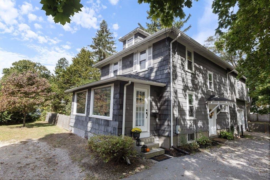 20 Spring St, Medfield, MA 02052