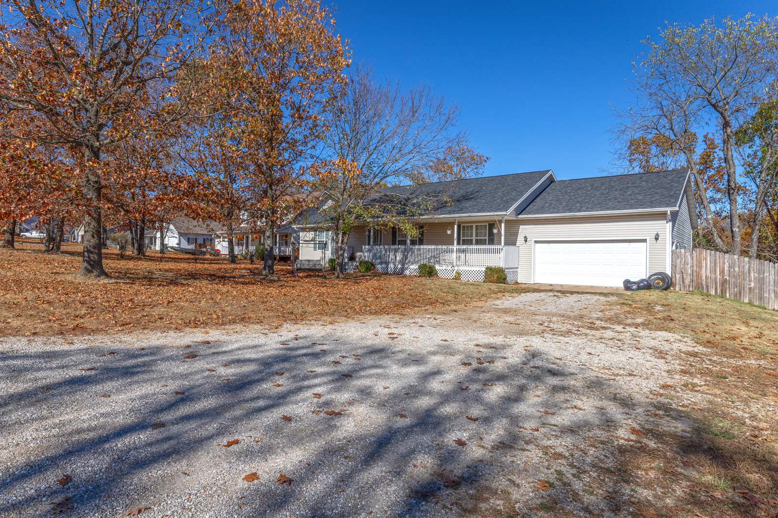 20344 Heritage Rd, St Robert, MO 65584