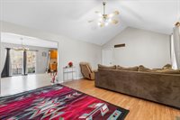 20344 Heritage Rd, St Robert, MO 65584