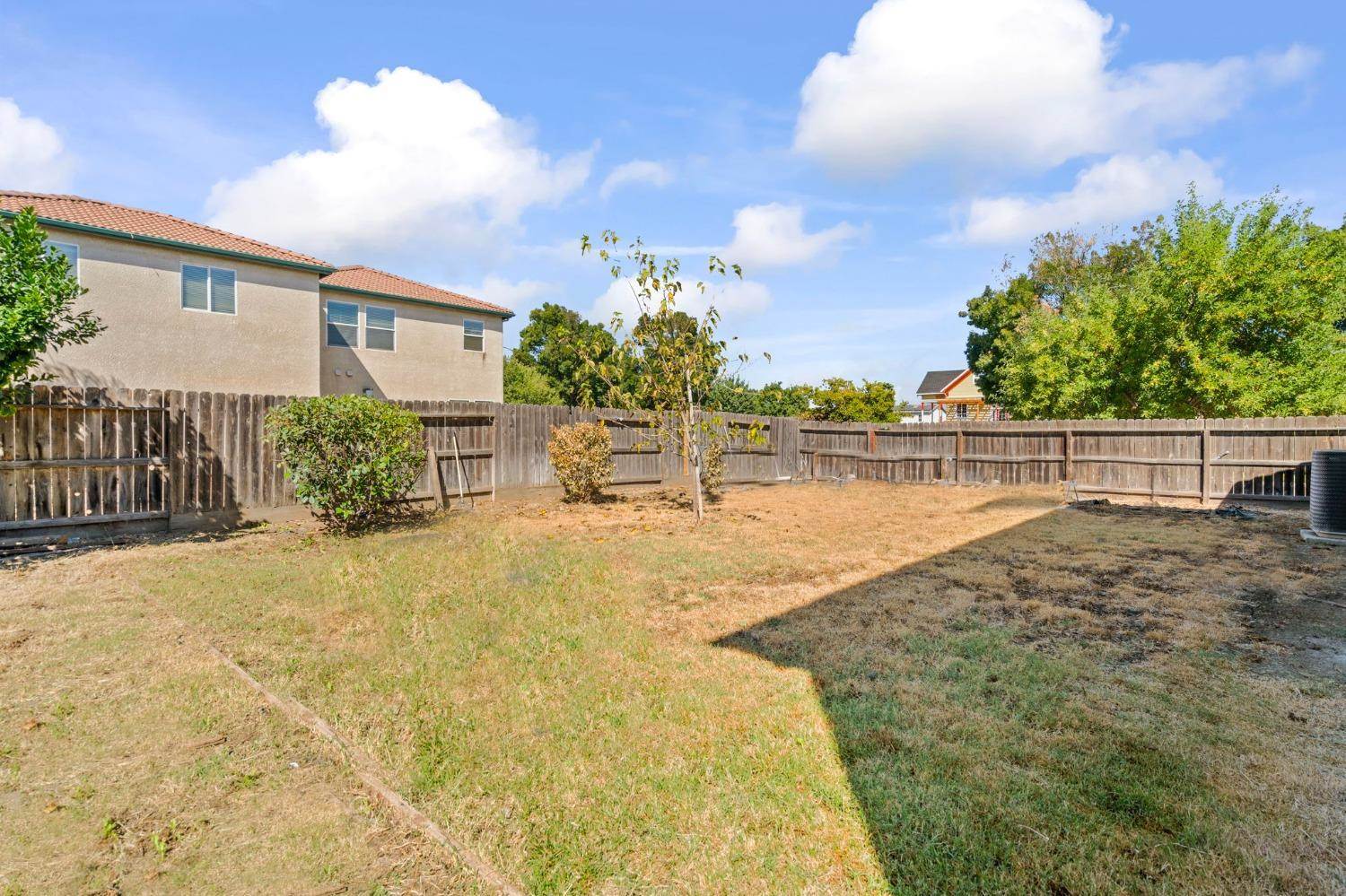 367 Sunburst Street, Los Banos, CA 93635