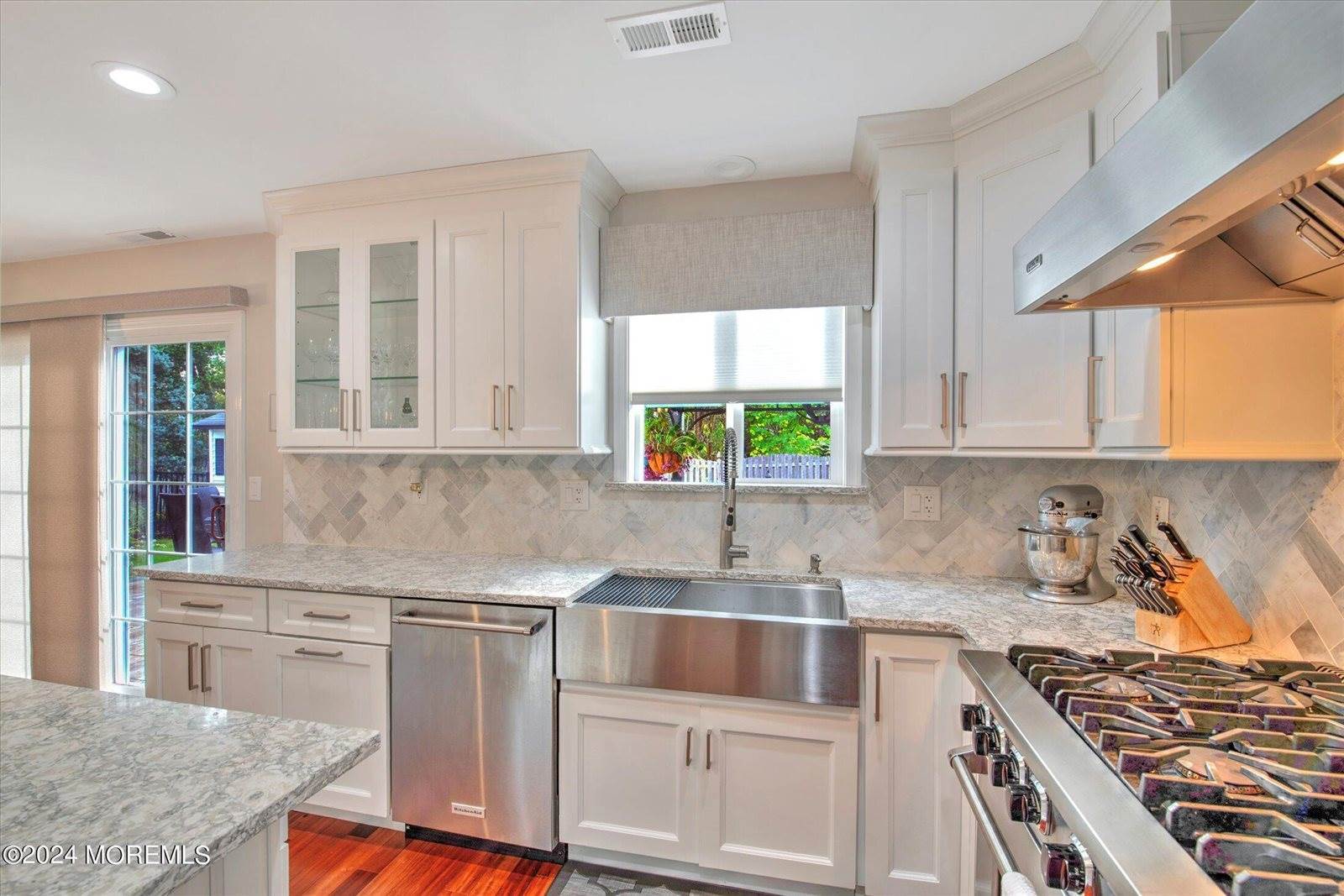 12 Woodmere Court, Old Bridge, NJ 08857