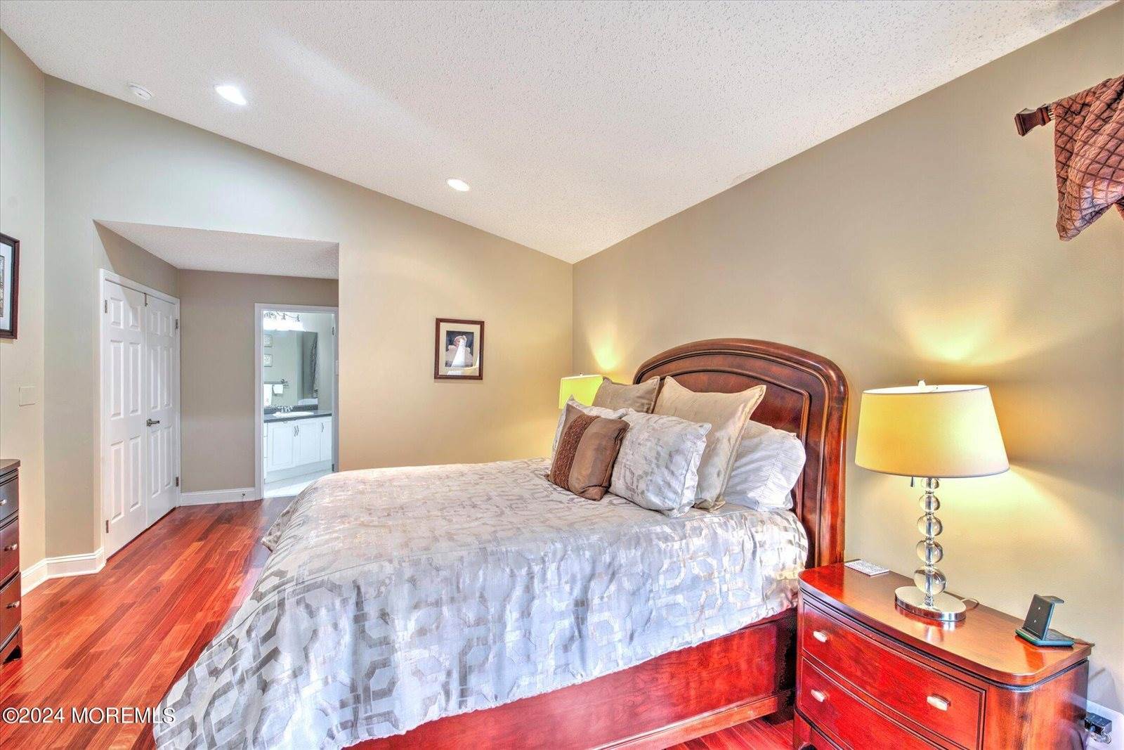 12 Woodmere Court, Old Bridge, NJ 08857