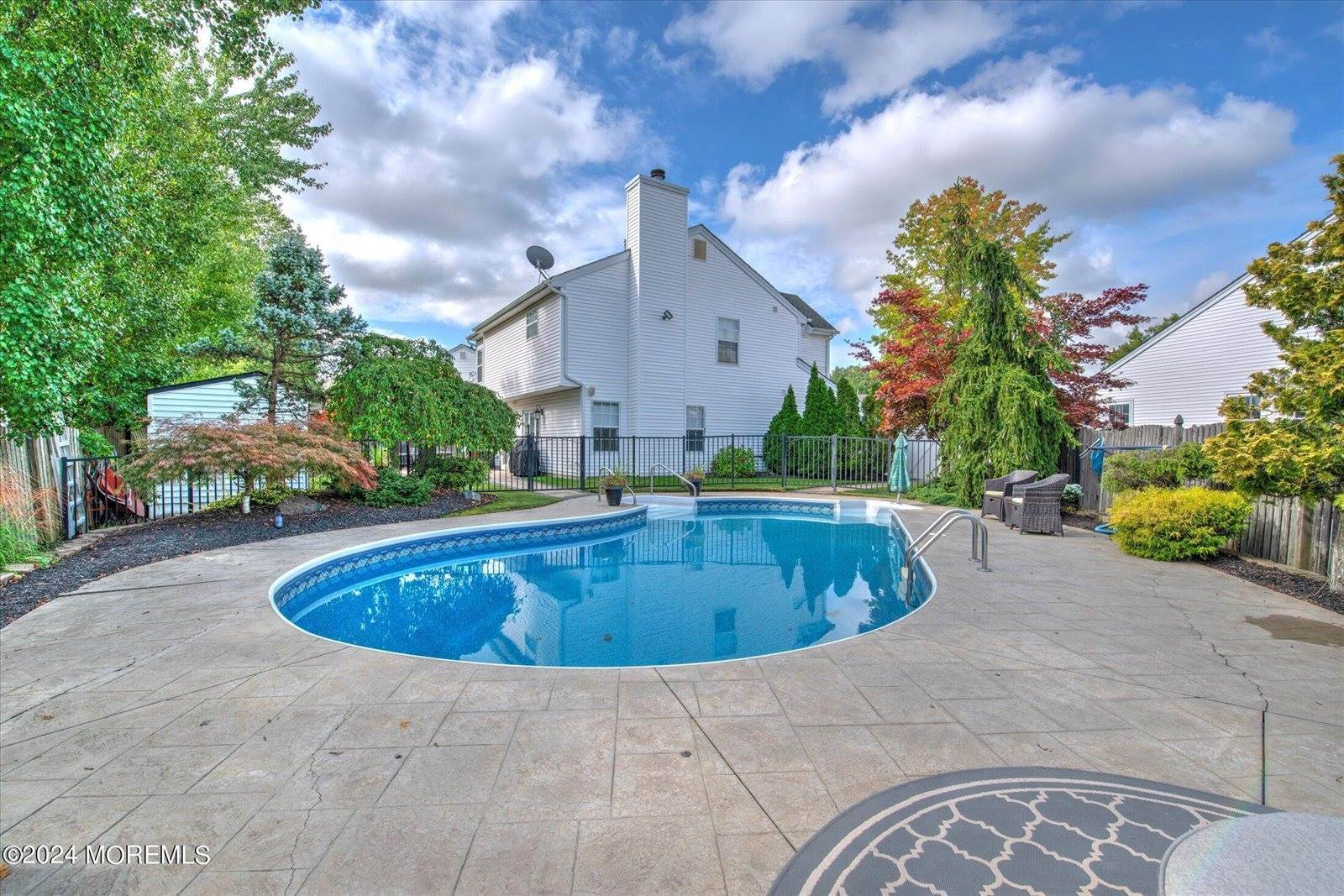 12 Woodmere Court, Old Bridge, NJ 08857