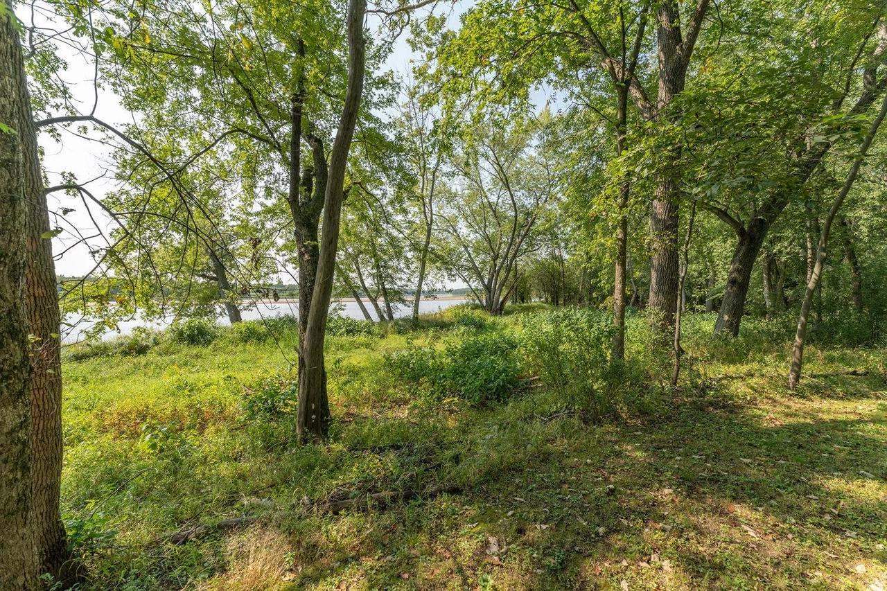 W10679 River Shores Road, Portage, WI 53901