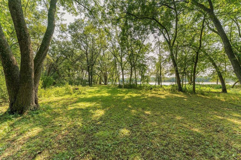 W10679 River Shores Road, Portage, WI 53901