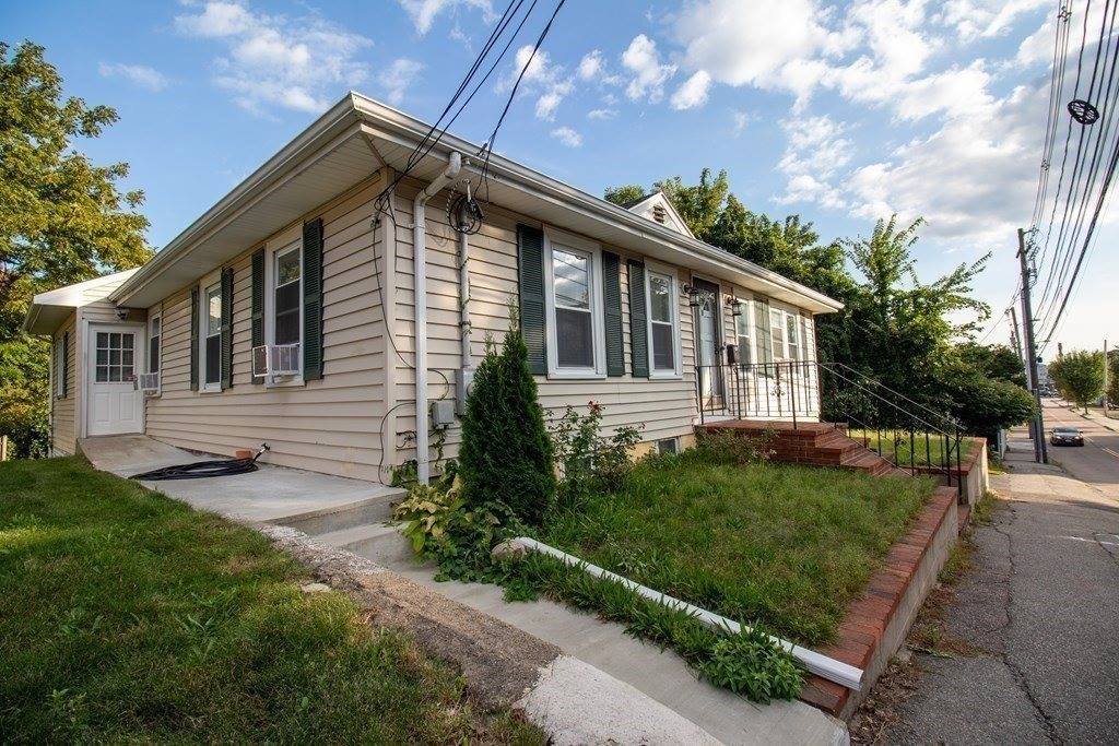 14 Lenox St, Norwood, MA 02062