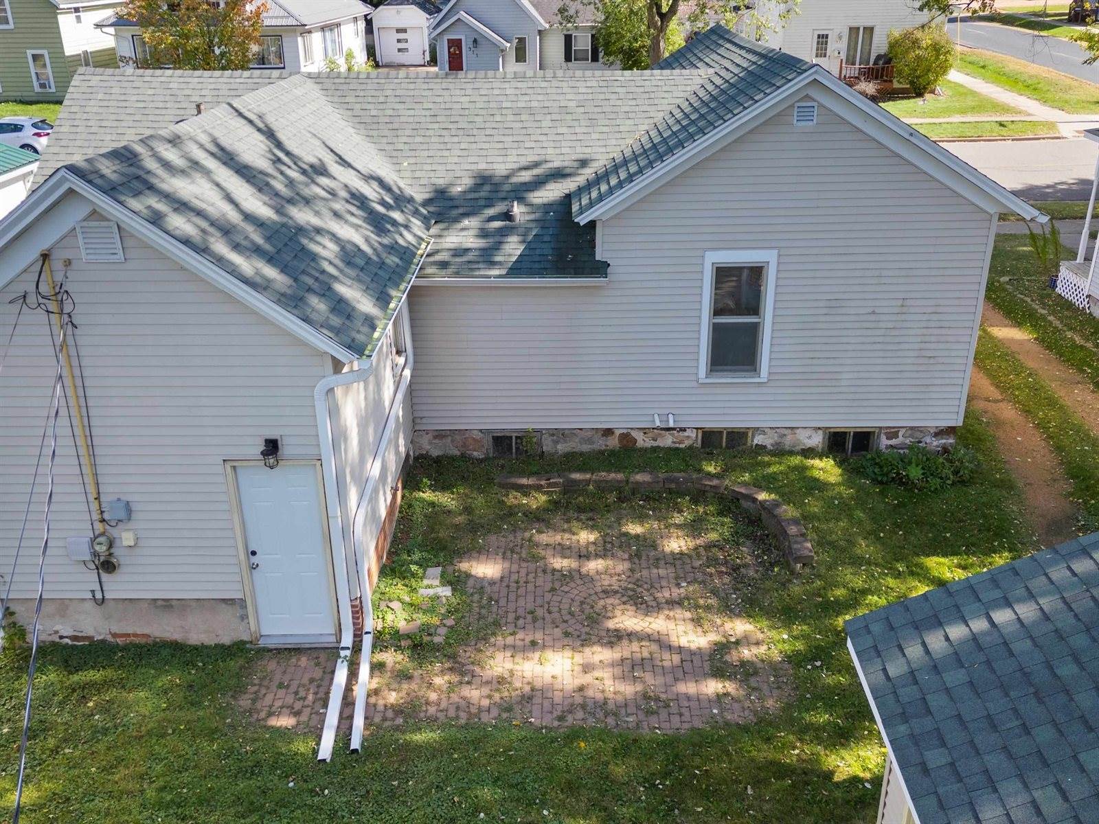 910 S Maple Avenue, Marshfield, WI 54449