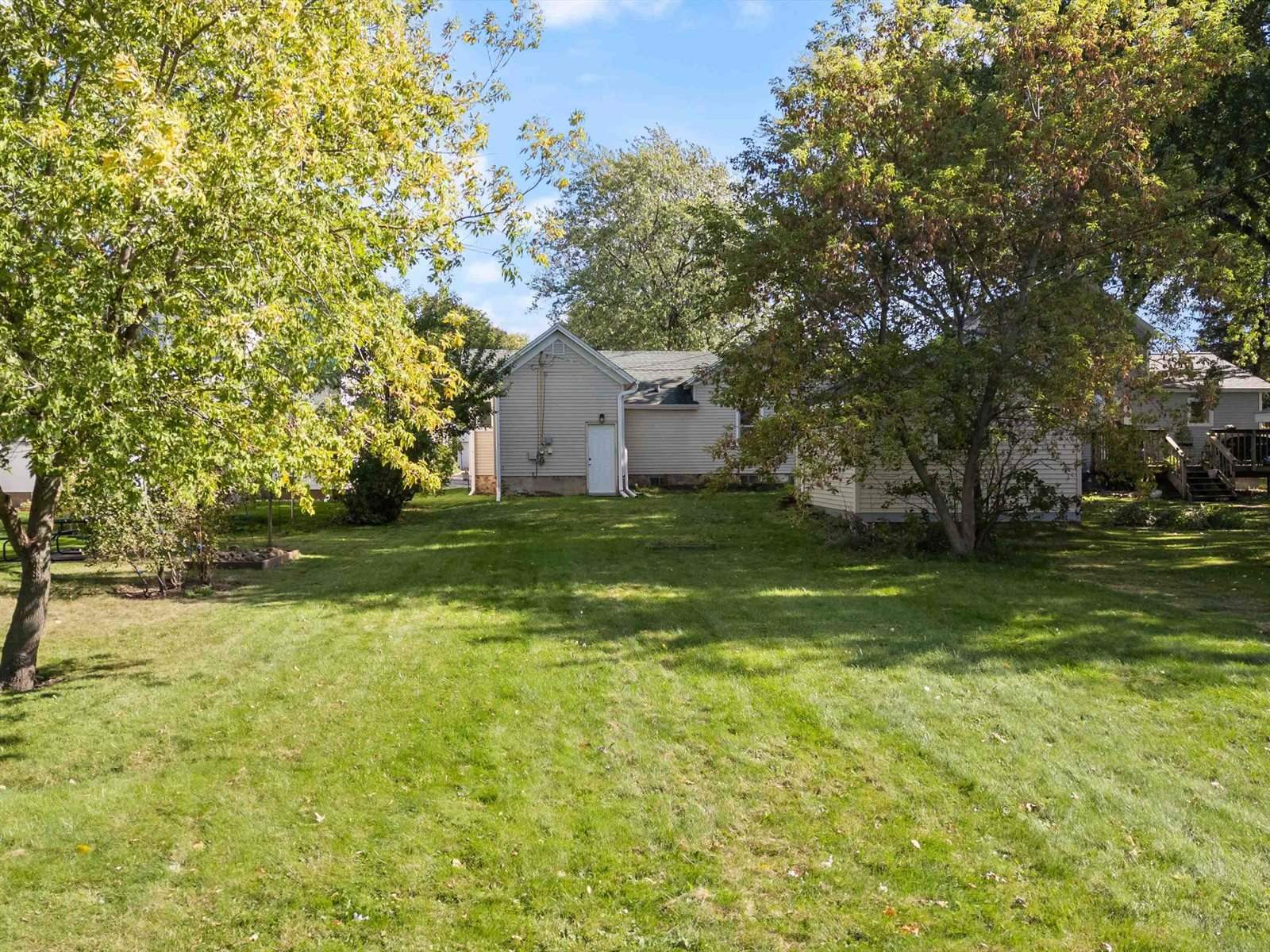 910 S Maple Avenue, Marshfield, WI 54449