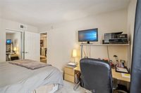 5530 Owensmouth Avenue, Woodland Hills, CA 91367