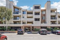 5530 Owensmouth Avenue, Woodland Hills, CA 91367