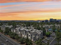 5530 Owensmouth Avenue, Woodland Hills, CA 91367