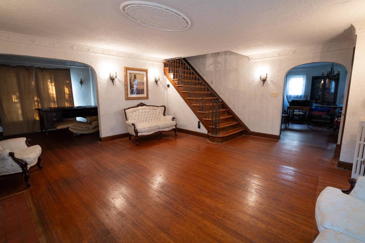 15343 Grandville Avenue, Detroit, MI 48223