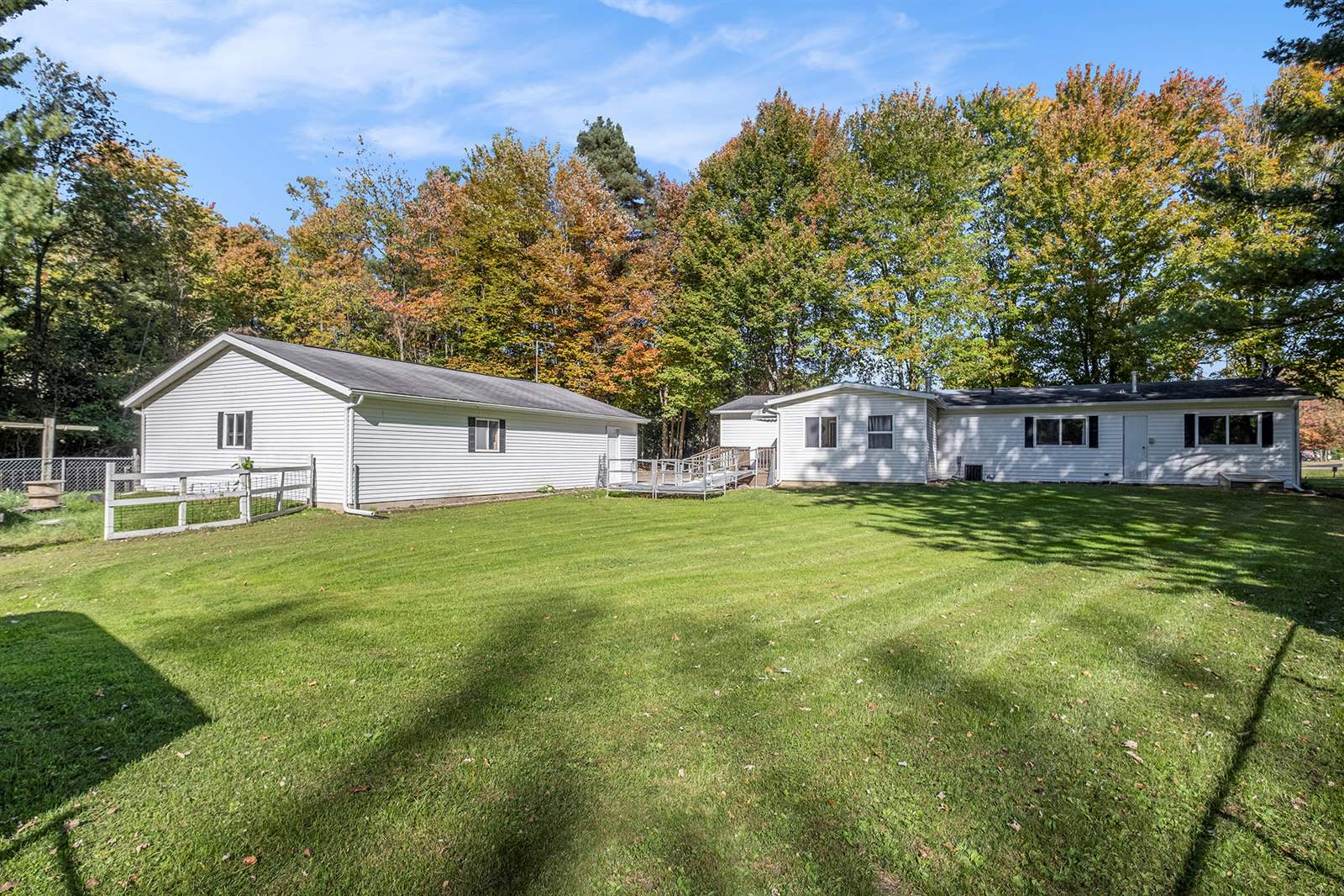 6517 N Seymour Road, Flushing, MI 48433