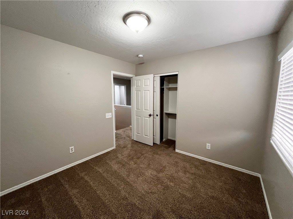 9040 Westchester Hill Avenue, Las Vegas, NV 89148