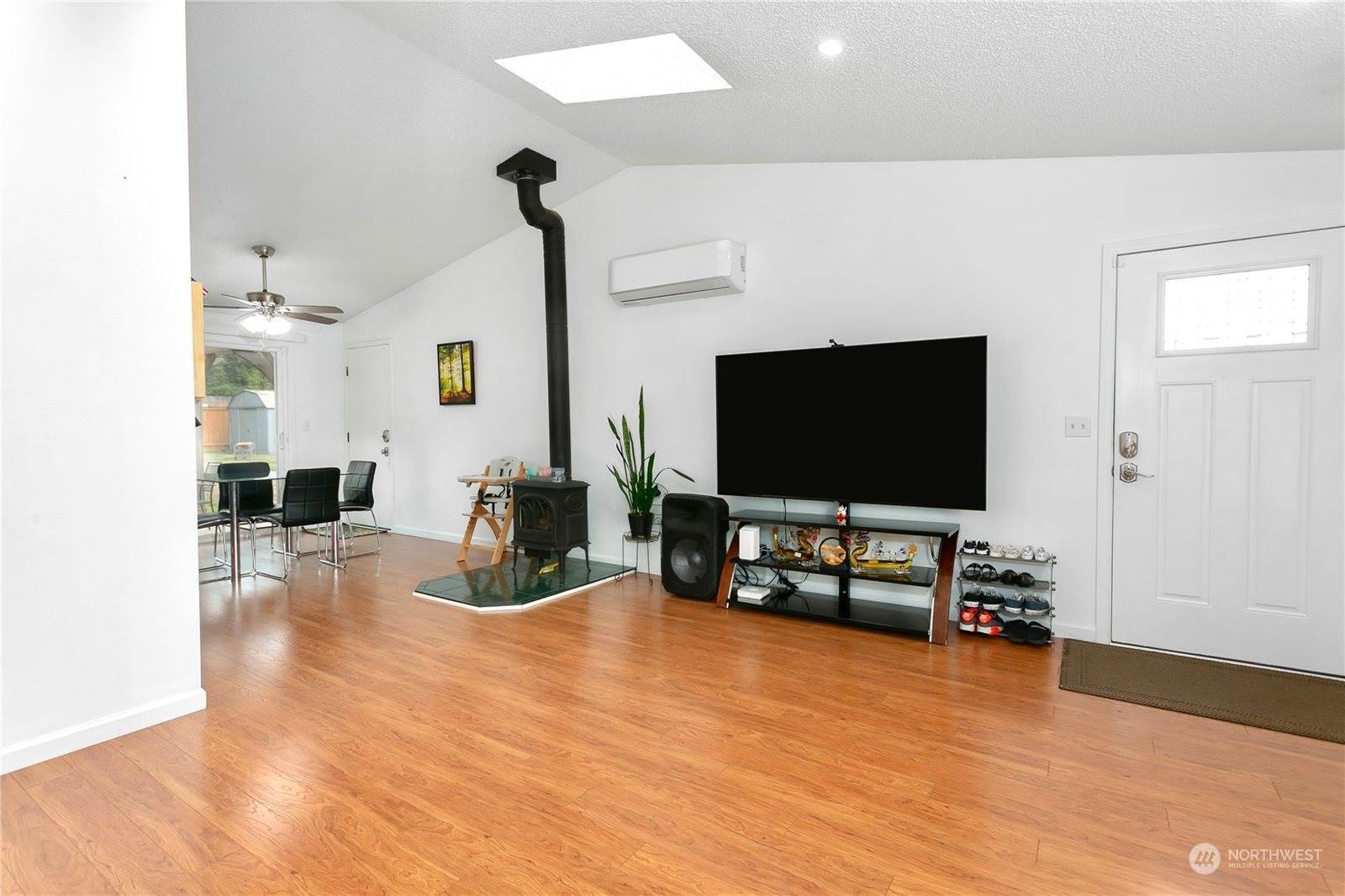 7002 Tolmie Drive NE, Olympia, WA 98516