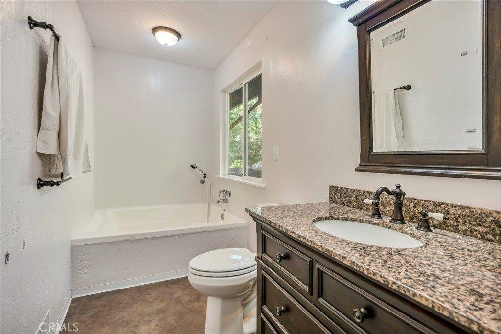 9712 Harrington Flat Rd, Kelseyville, CA 95451