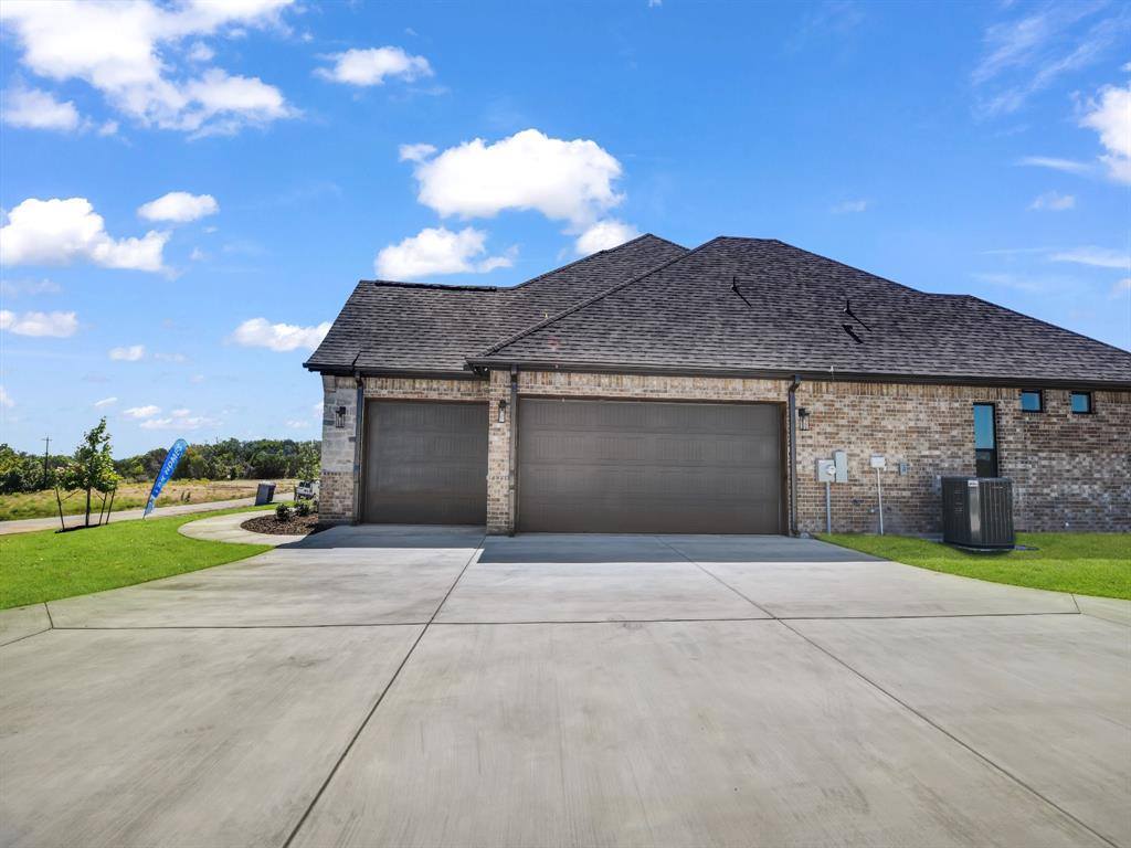 266 Coalson Crossing, Azle, TX 76020