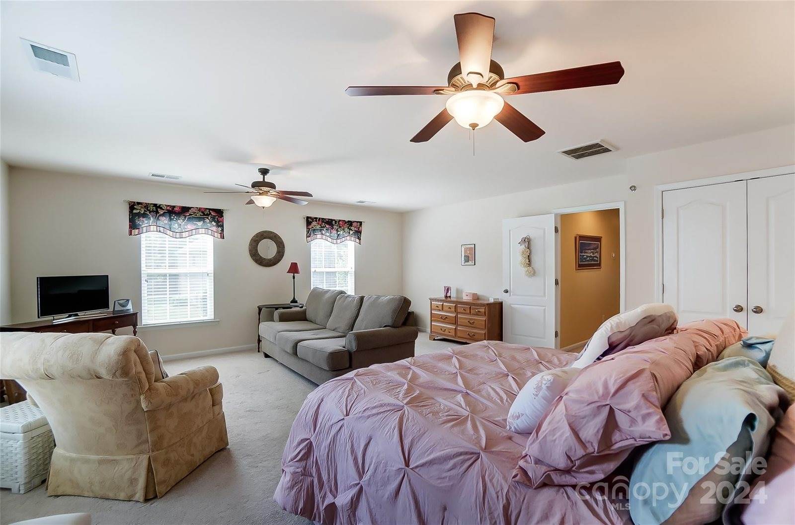 1039 Mclaren Drive, Belmont, NC 28012