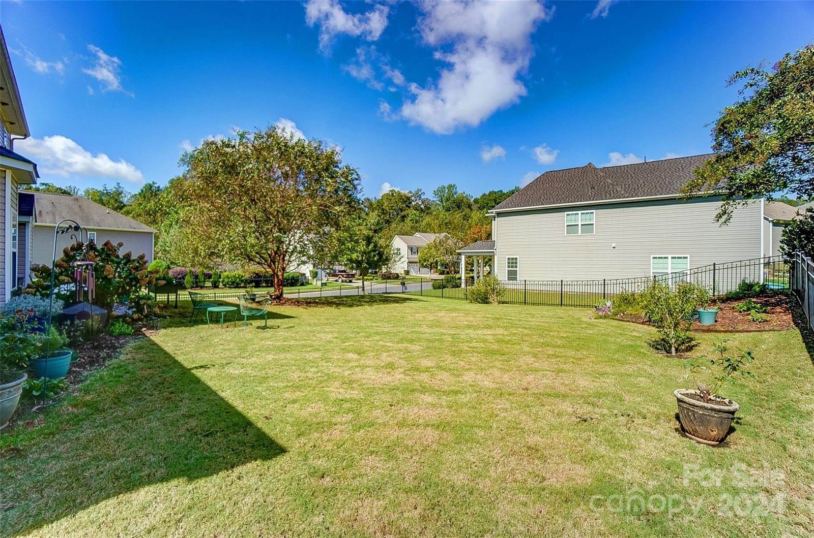 1039 Mclaren Drive, Belmont, NC 28012