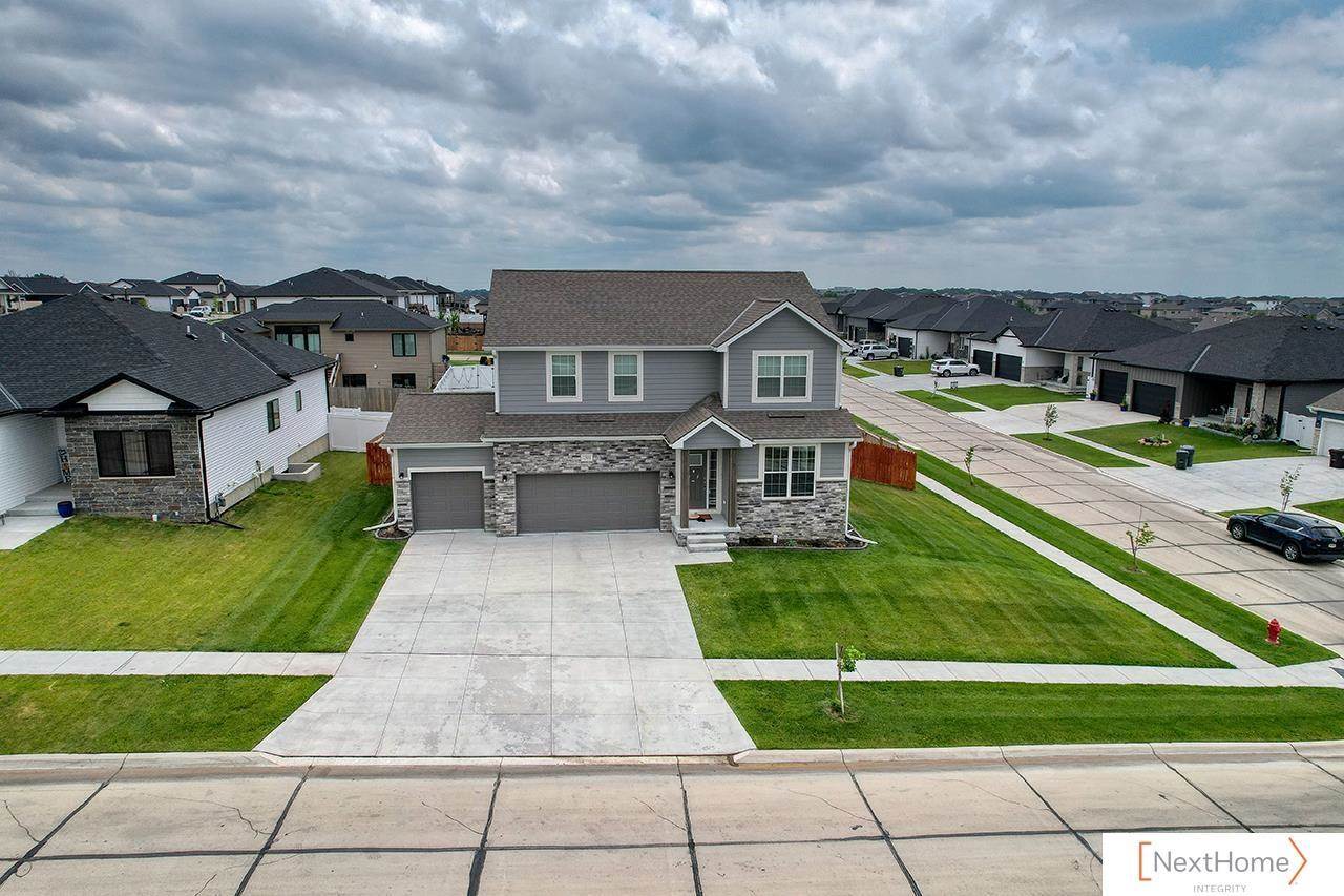 7501 Aero Drive, Lincoln, NE 68516