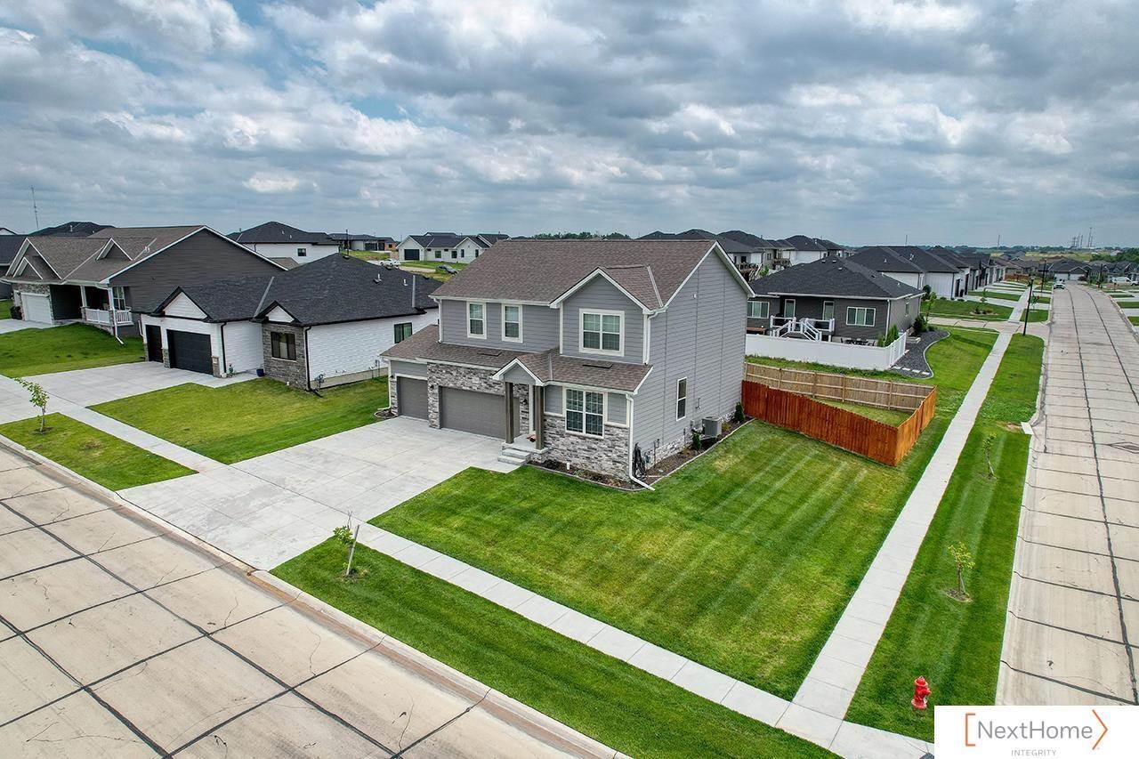 7501 Aero Drive, Lincoln, NE 68516