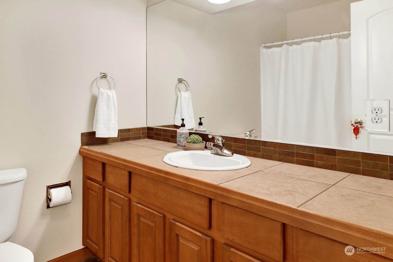 6 Sparrow Court, Bellingham, WA 98229