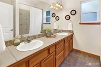 6 Sparrow Court, Bellingham, WA 98229