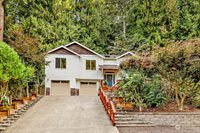 6 Sparrow Court, Bellingham, WA 98229