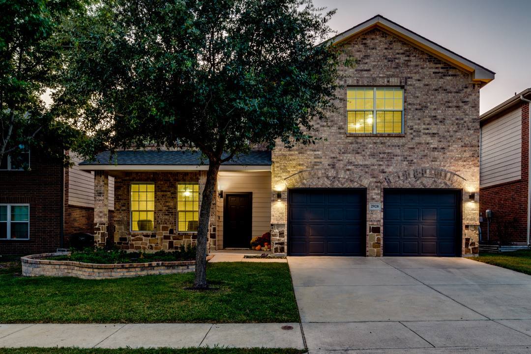 2928 Yoakum Street, Fort Worth, TX 76108