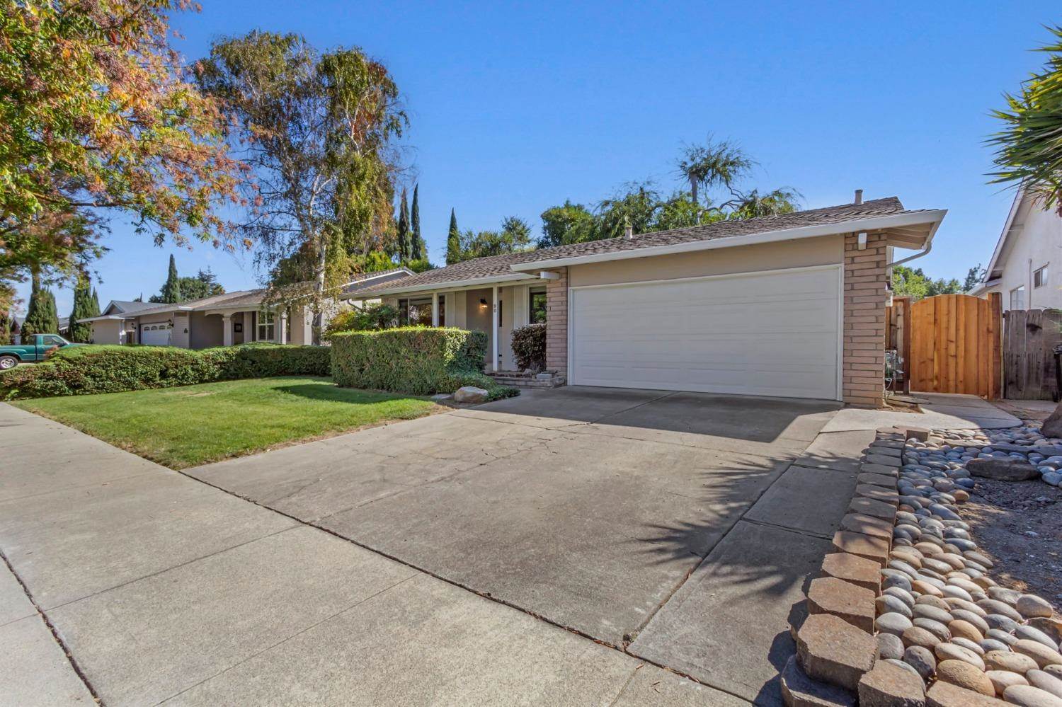 90 Cashew Blossom Drive, San Jose, CA 95123