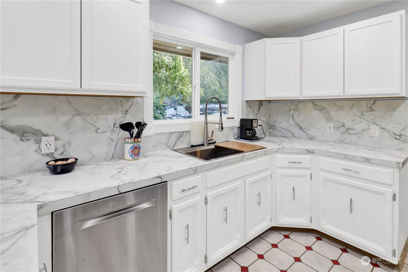 1544 Emerald Lake Way, Bellingham, WA 98226