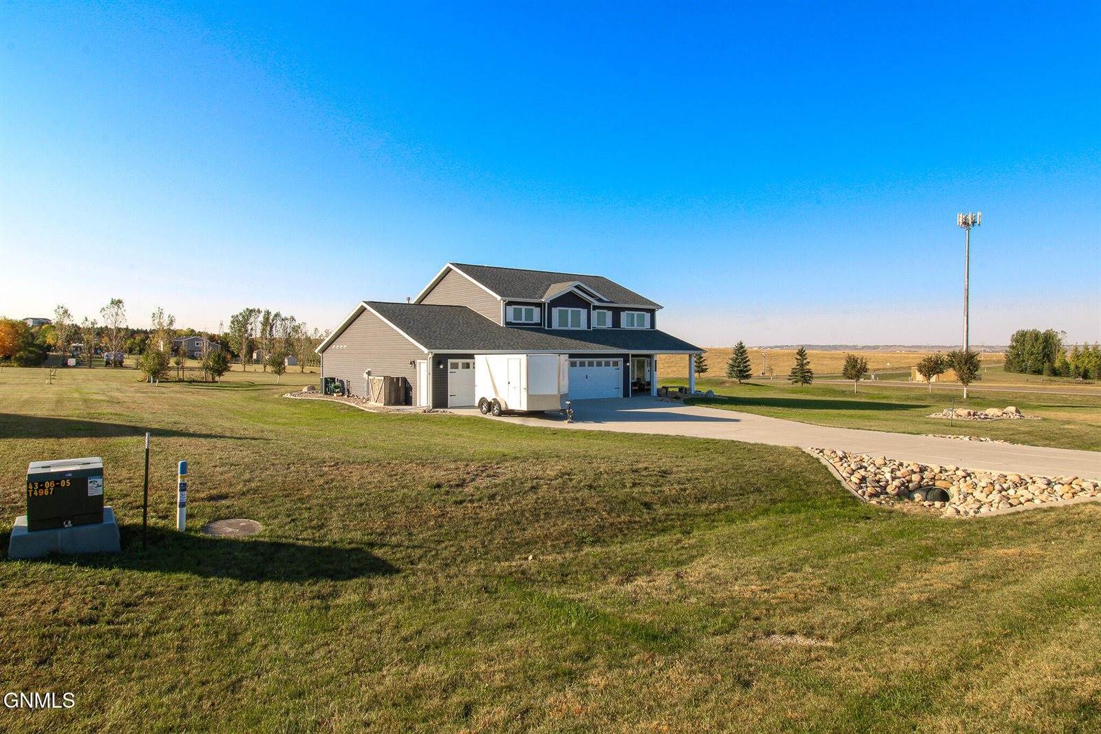 2721 Nicklaus Drive, Bismarck, ND 58503