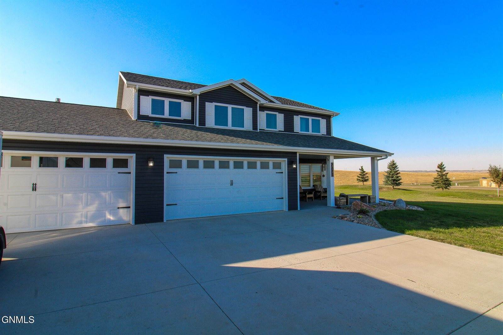 2721 Nicklaus Drive, Bismarck, ND 58503