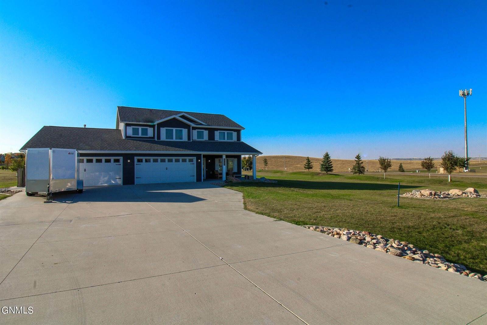 2721 Nicklaus Drive, Bismarck, ND 58503