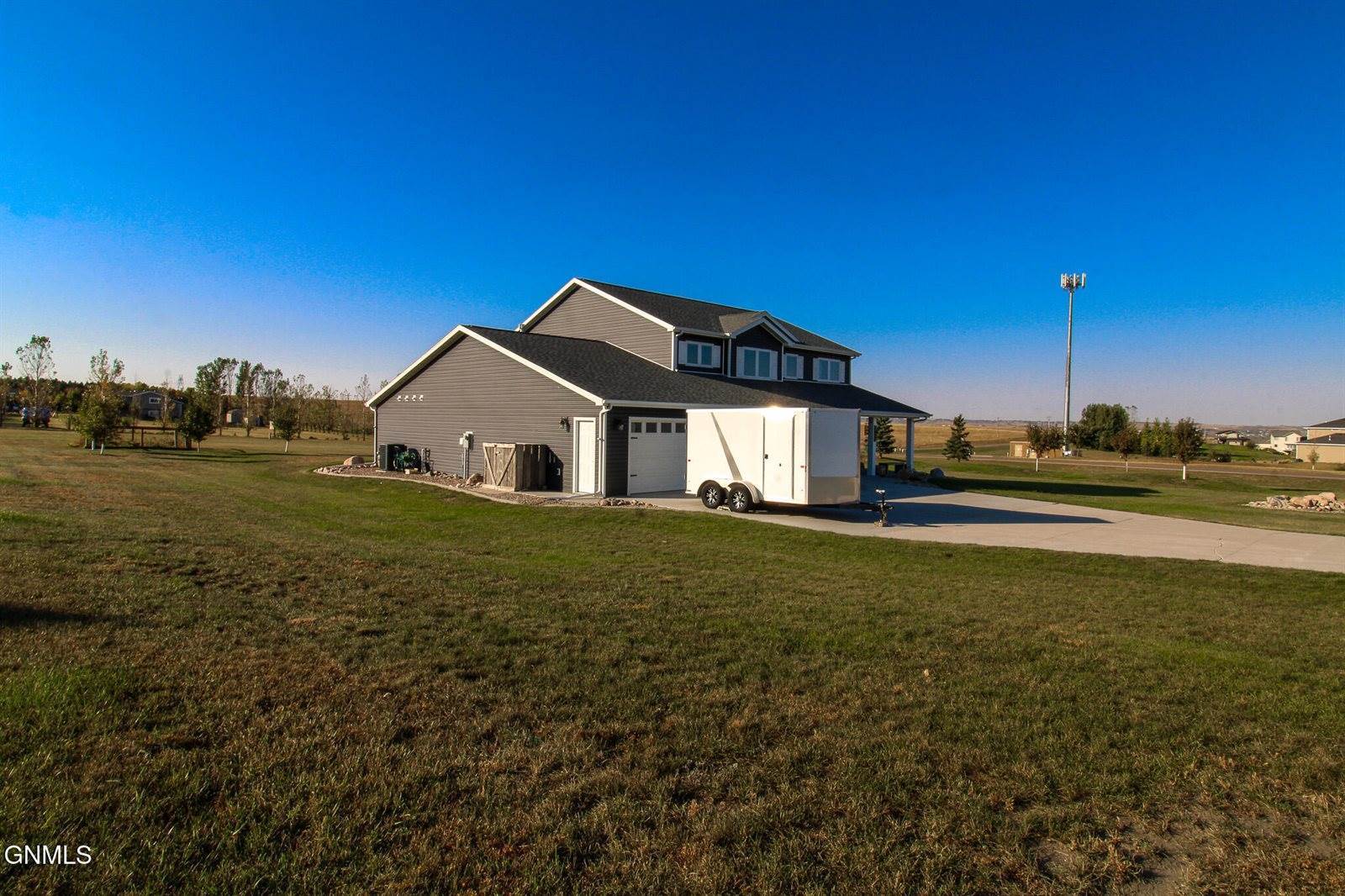 2721 Nicklaus Drive, Bismarck, ND 58503