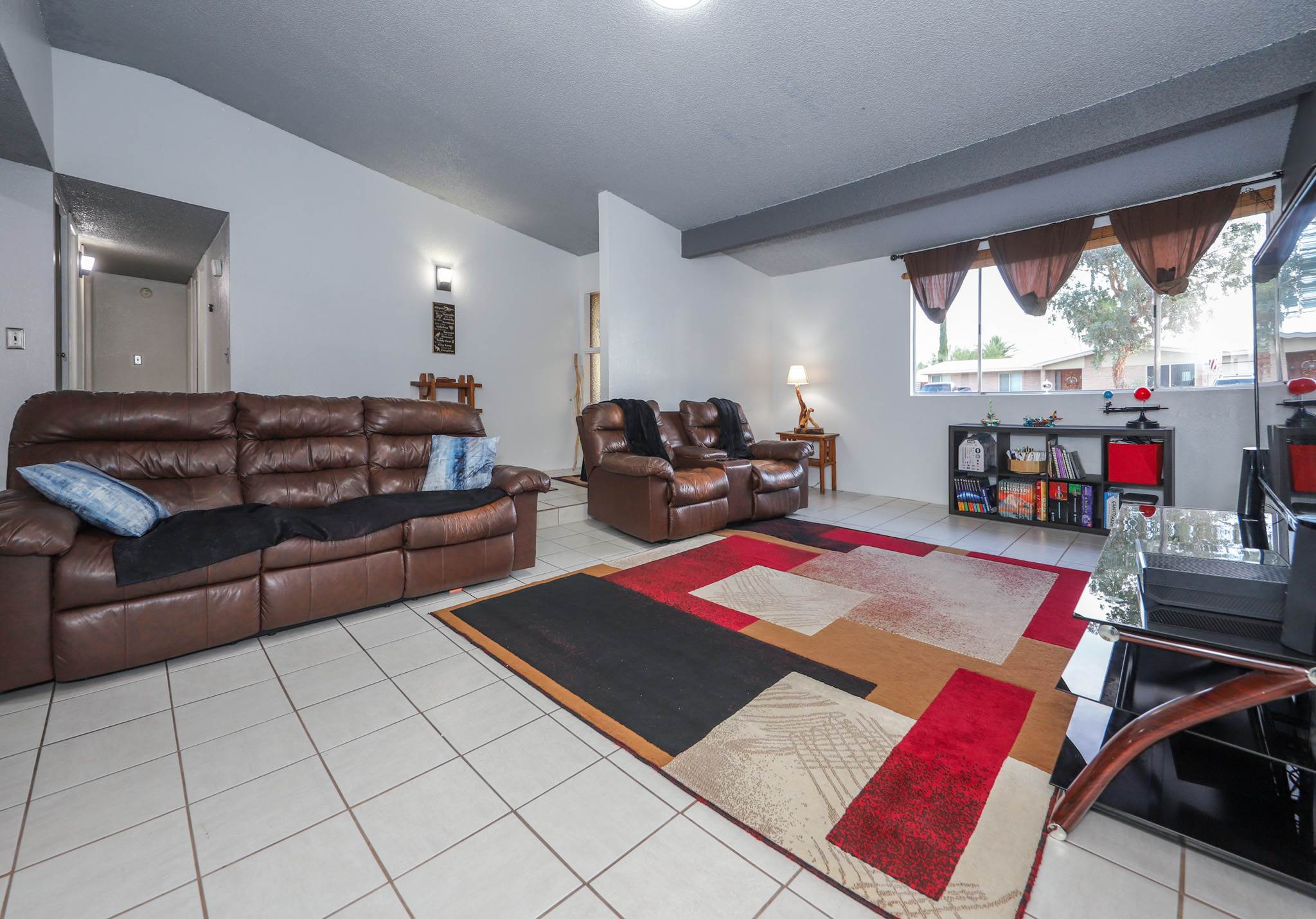 9789 E Burnett St, Tucson, AZ 85730