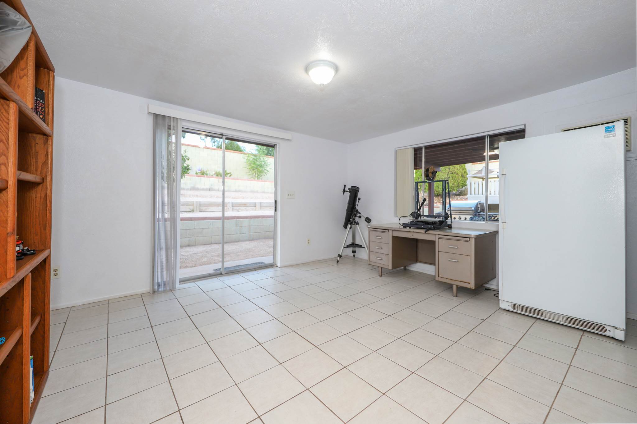 9789 E Burnett St, Tucson, AZ 85730