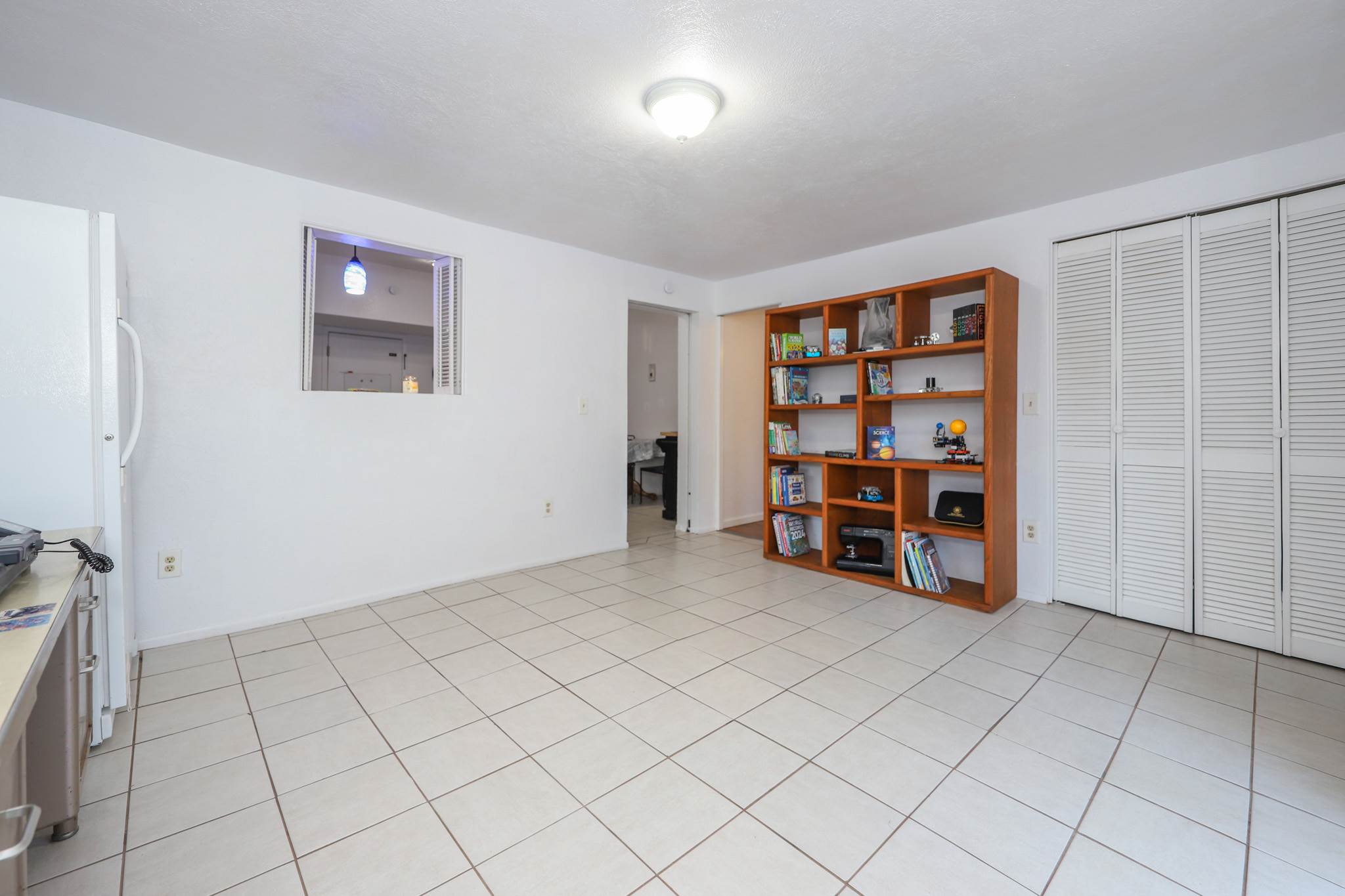 9789 E Burnett St, Tucson, AZ 85730