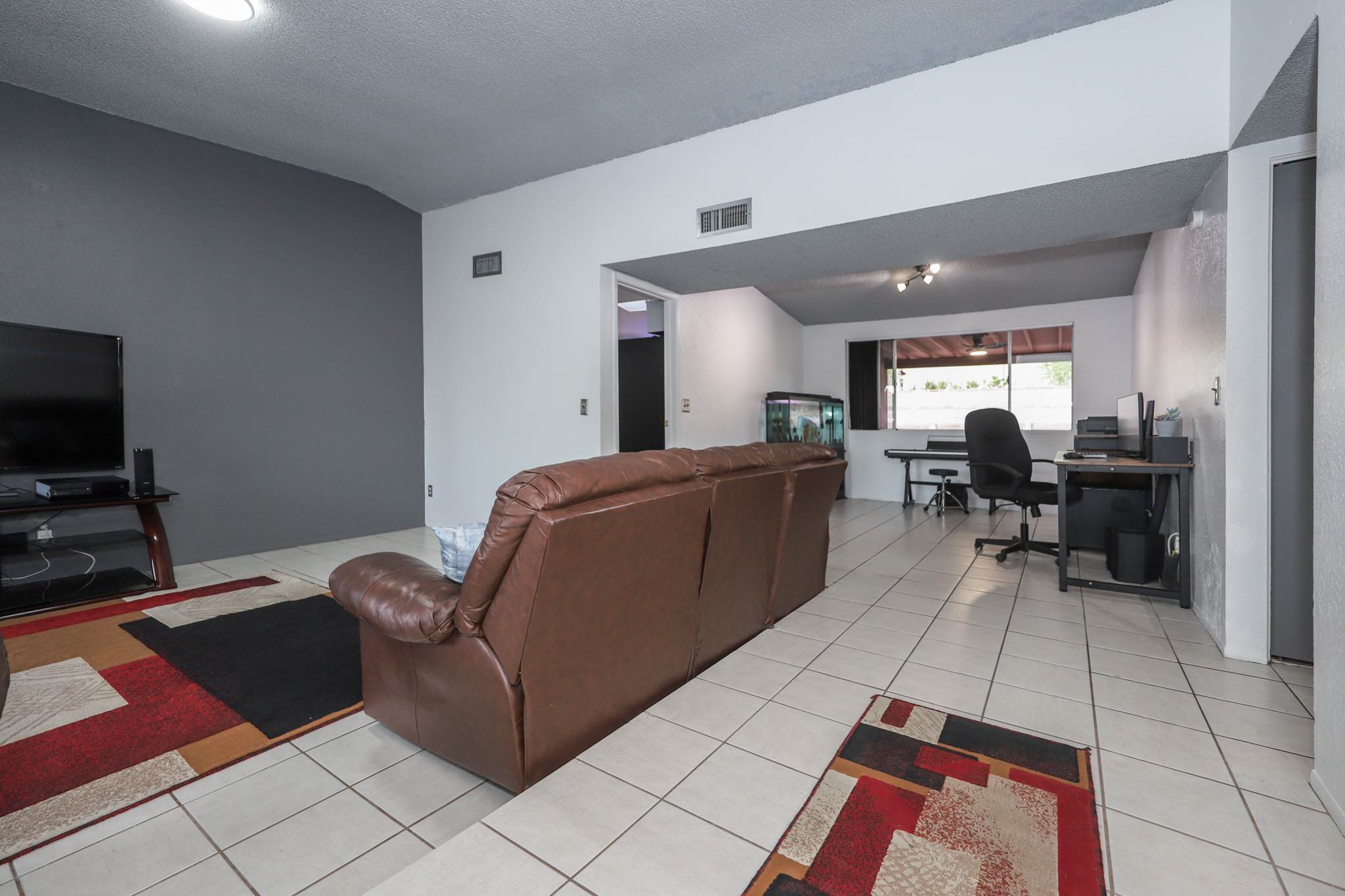 9789 E Burnett St, Tucson, AZ 85730