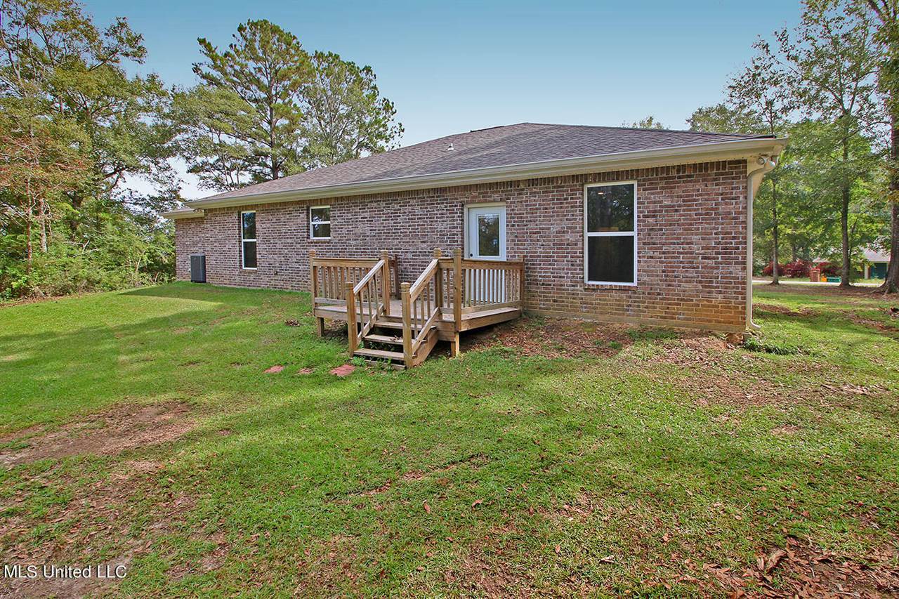 18481 Dogwood Lane, Saucier, MS 39574