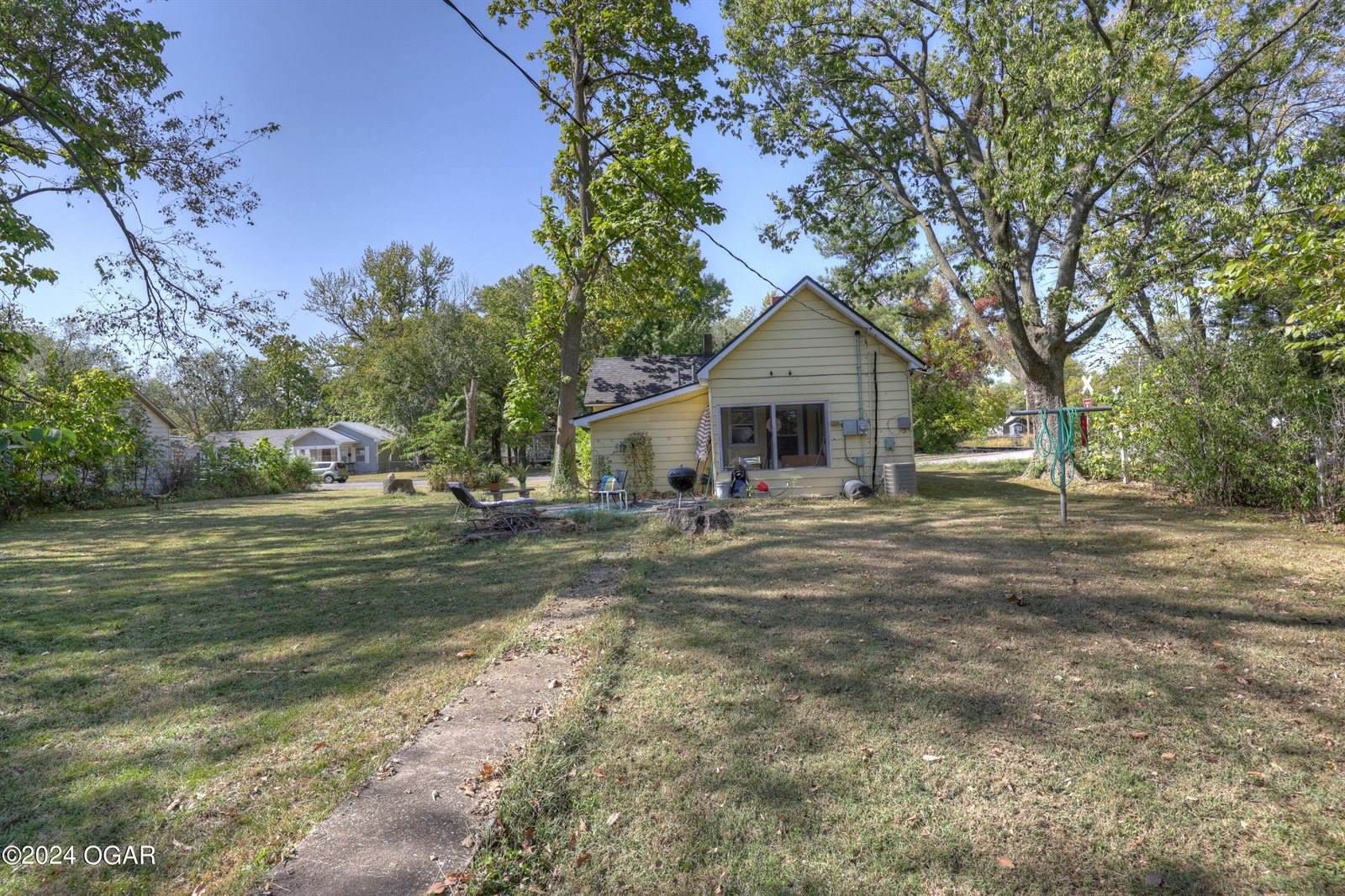 1015 South Jackson Avenue, Joplin, MO 64801