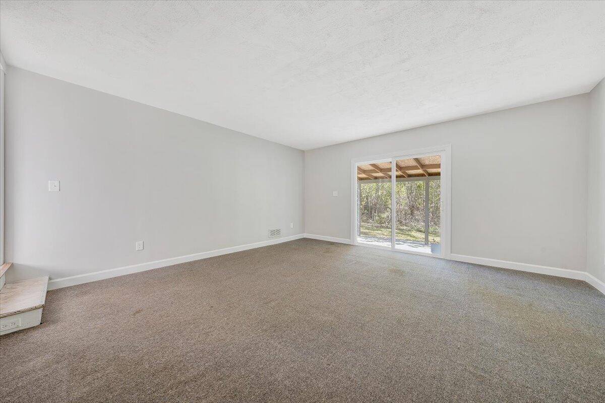 434 Frances Dr NW, Roanoke, VA 24017