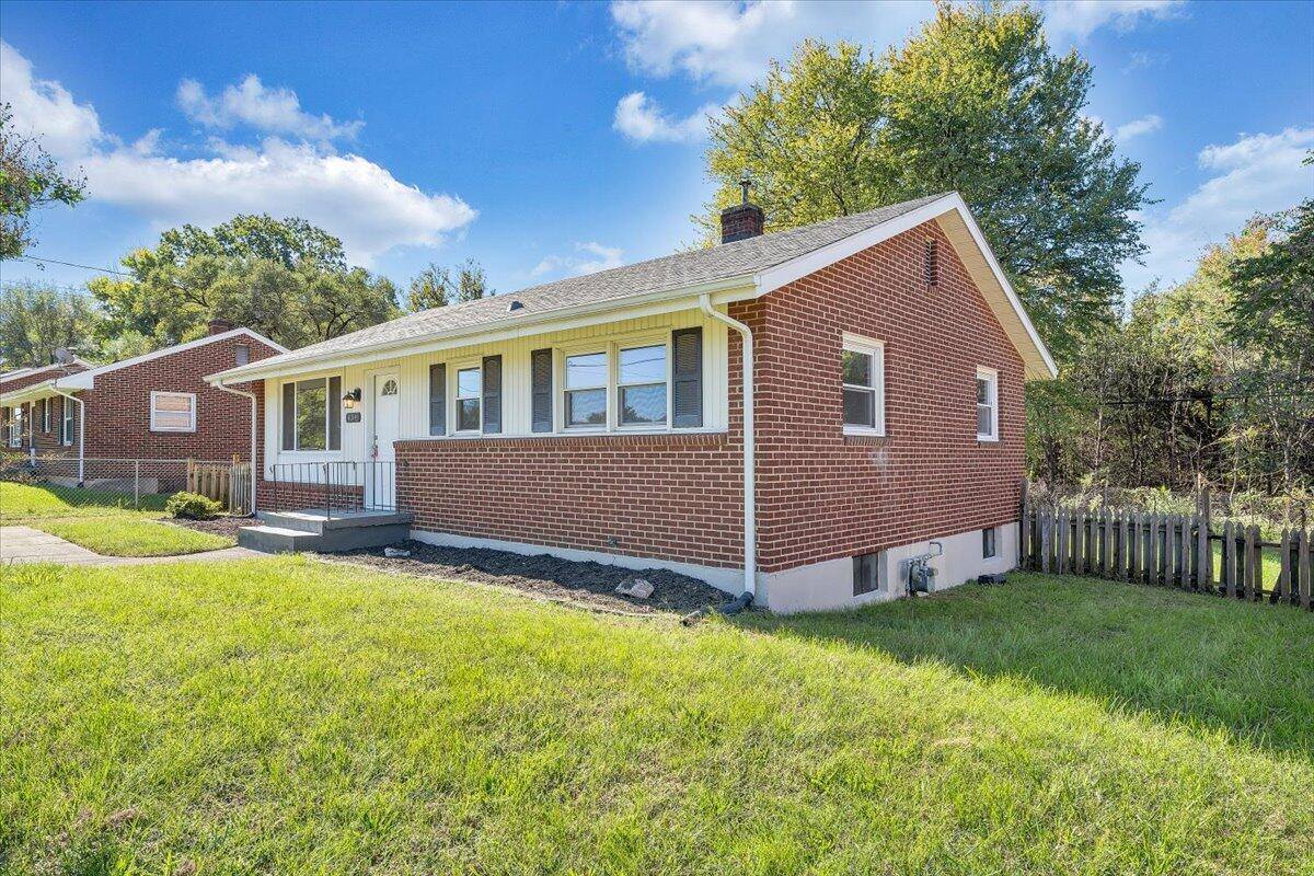 434 Frances Dr NW, Roanoke, VA 24017