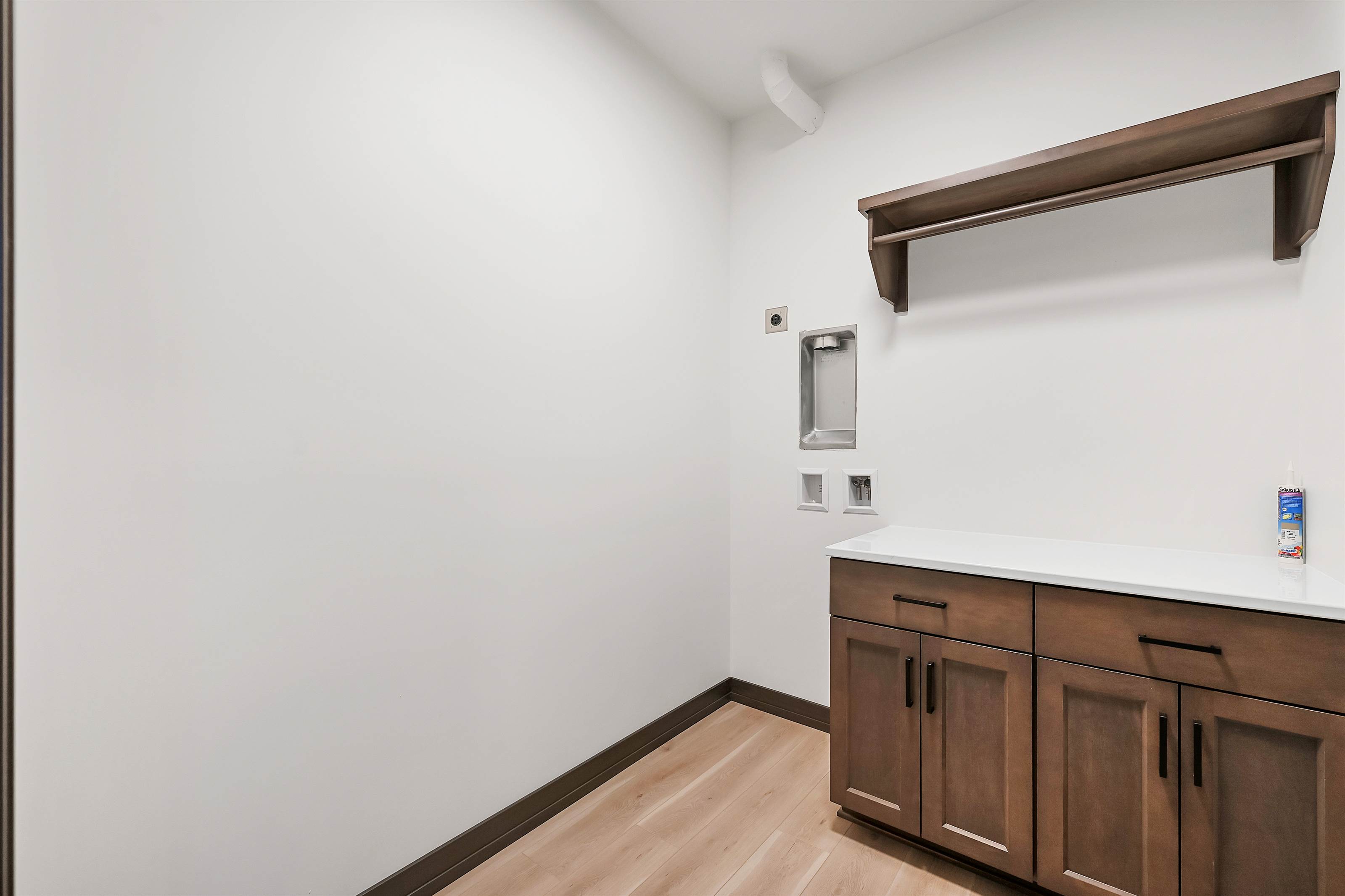 417 Aldon Circle, #203, Green Bay, WI 54304